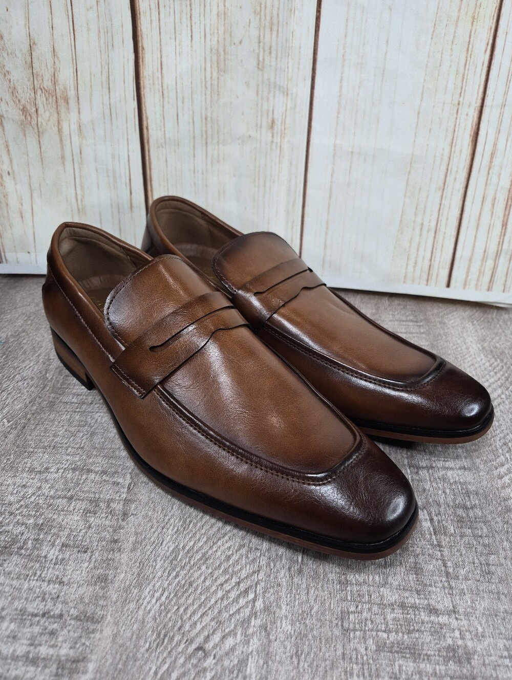Guess  Mens Brown Penny Loafers SYMON-R size 9.5